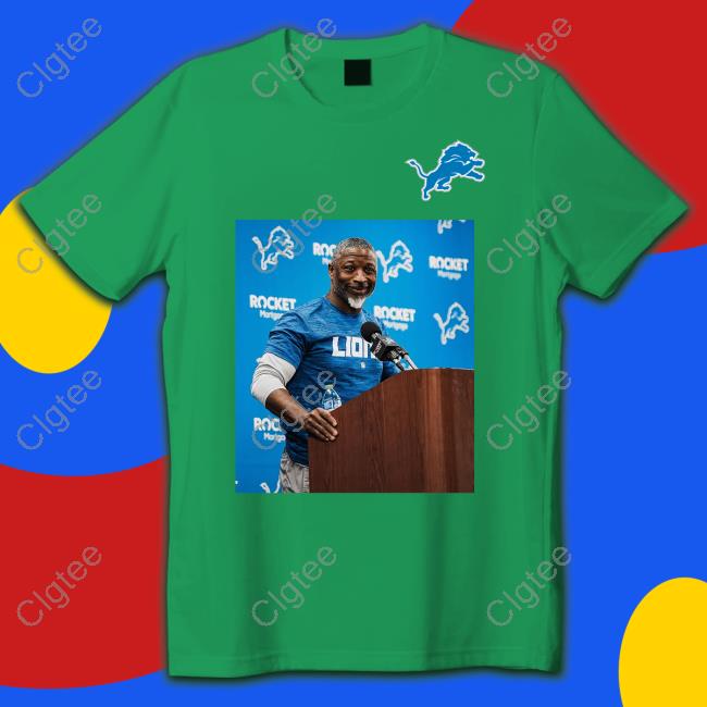 Official Lions Oc Ben Johnson Wearing A Shirt With An Image Of Lions Dc Aaron Glenn Official Lions Oc Ben Johnson Wearing A Shirt With An Image Of Lions Dc Aaron Glenn