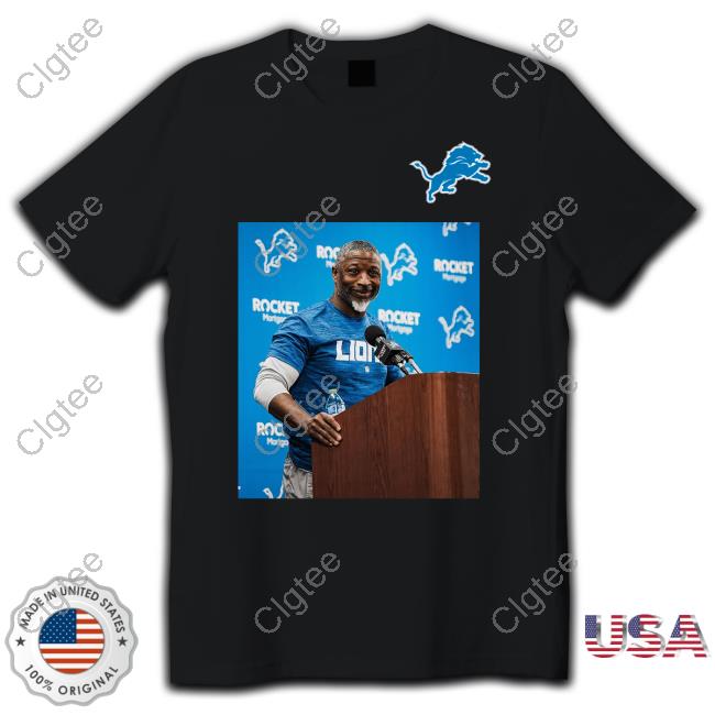 Official Lions Oc Ben Johnson Wearing A Shirt With An Image Of Lions Dc Aaron Glenn Official Lions Oc Ben Johnson Wearing A Shirt With An Image Of Lions Dc Aaron Glenn